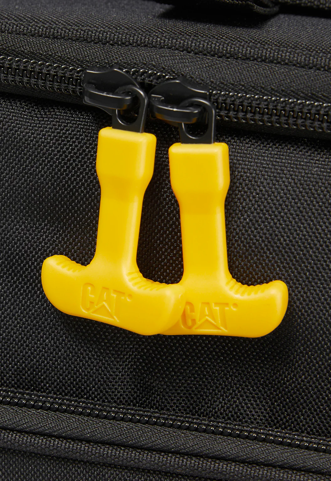 28 Can Cooler Backpack - Image 7